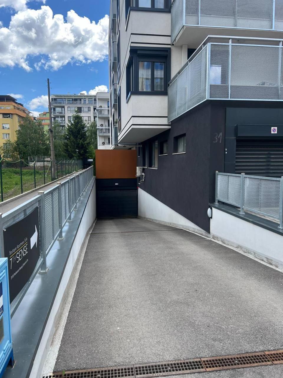 7Th Sense Boutique Apartments Sofia Buitenkant foto
