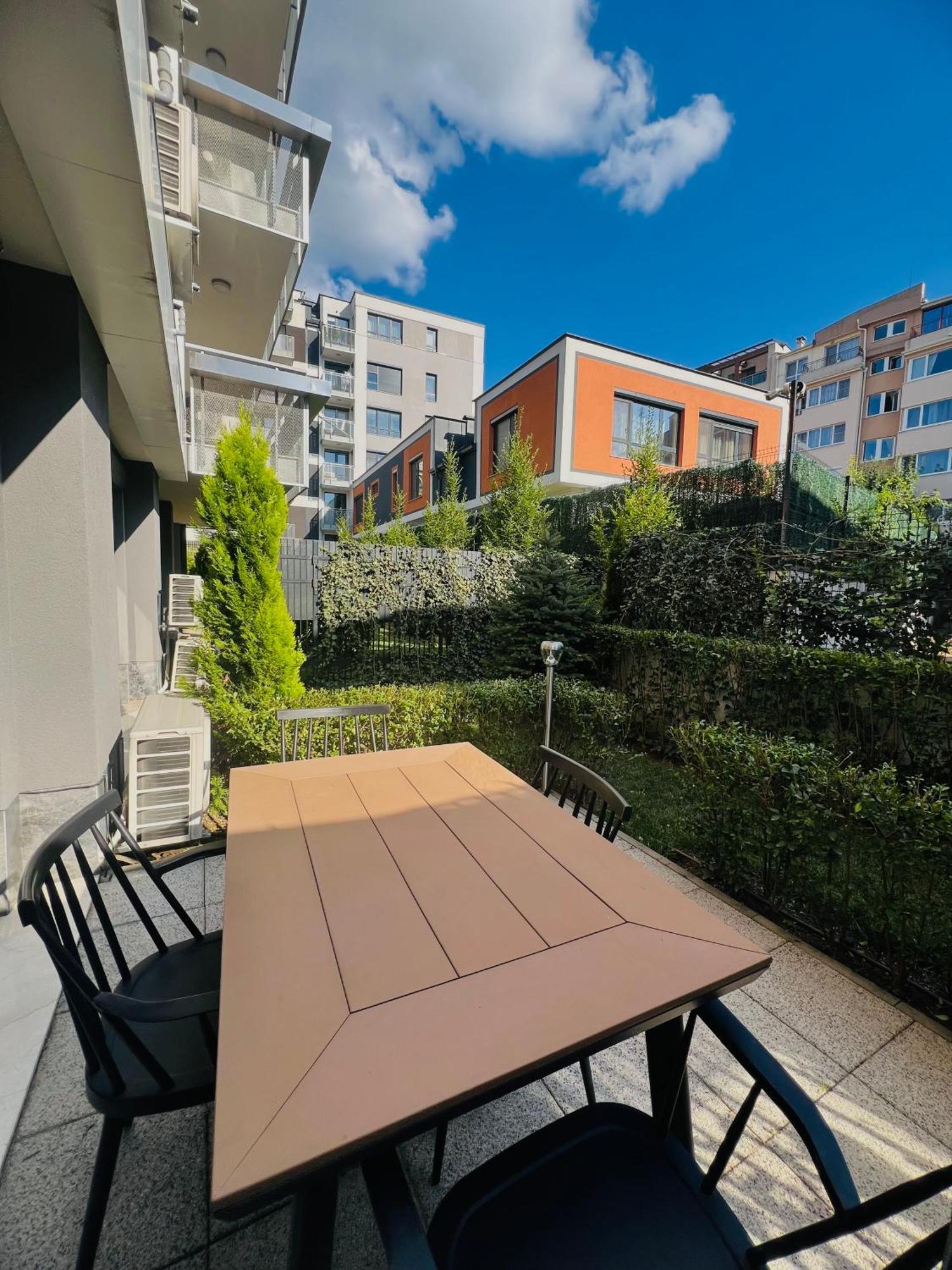 7Th Sense Boutique Apartments Sofia Buitenkant foto
